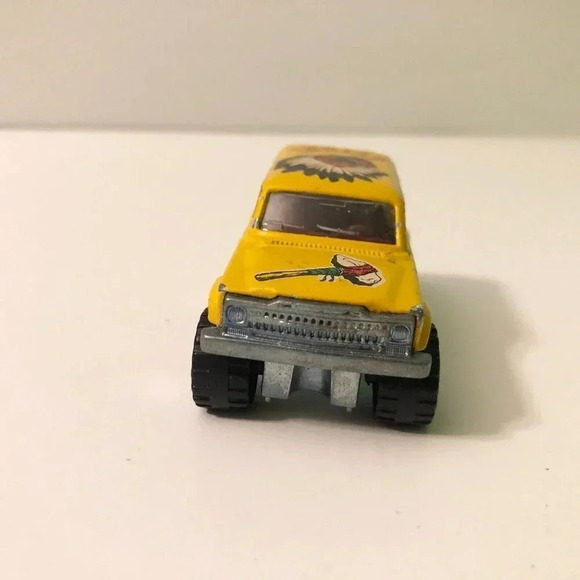 Lot of 4 Majorette Cars Bank Security Jeep Cherokee Renault Express Ambulance - Picture 9 of 16